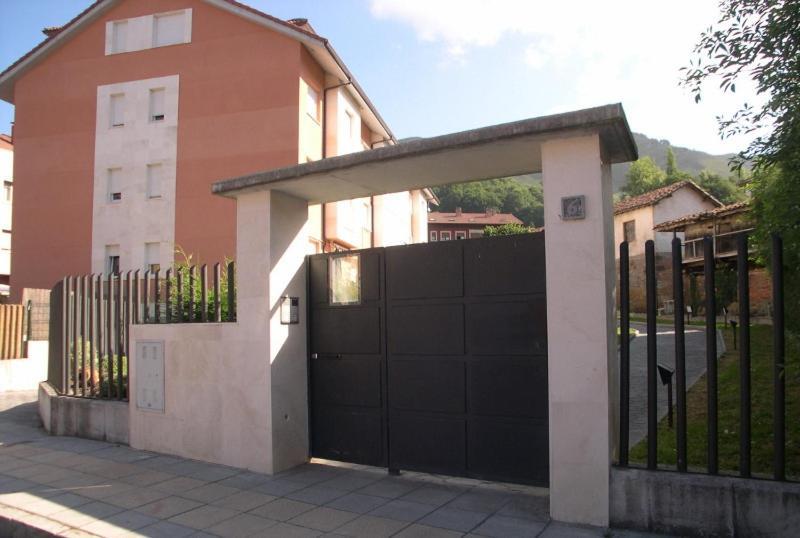 Ferienwohnung Apartamento En Contranquil Onís Exterior foto